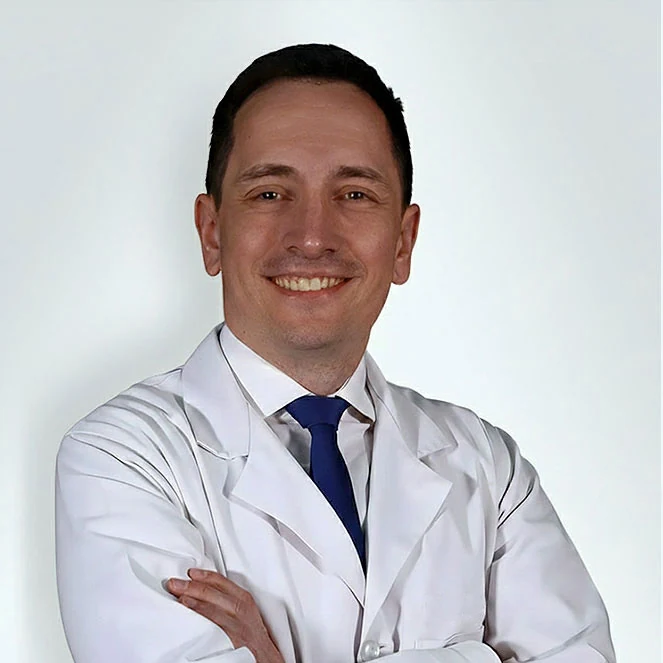 Dr. Alejandro Yanzon de la Torre, cirujano de cabeza y cuello en Integralis